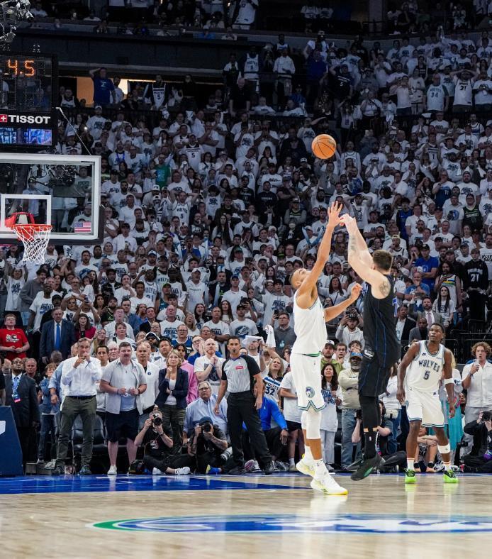 开云体育-独行侠绝杀篮网，戈贝尔制霸全场